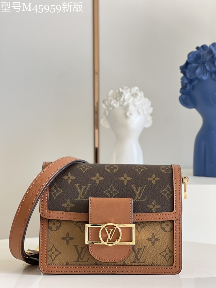 Louis Vuitton Dauphine mirror Boutique