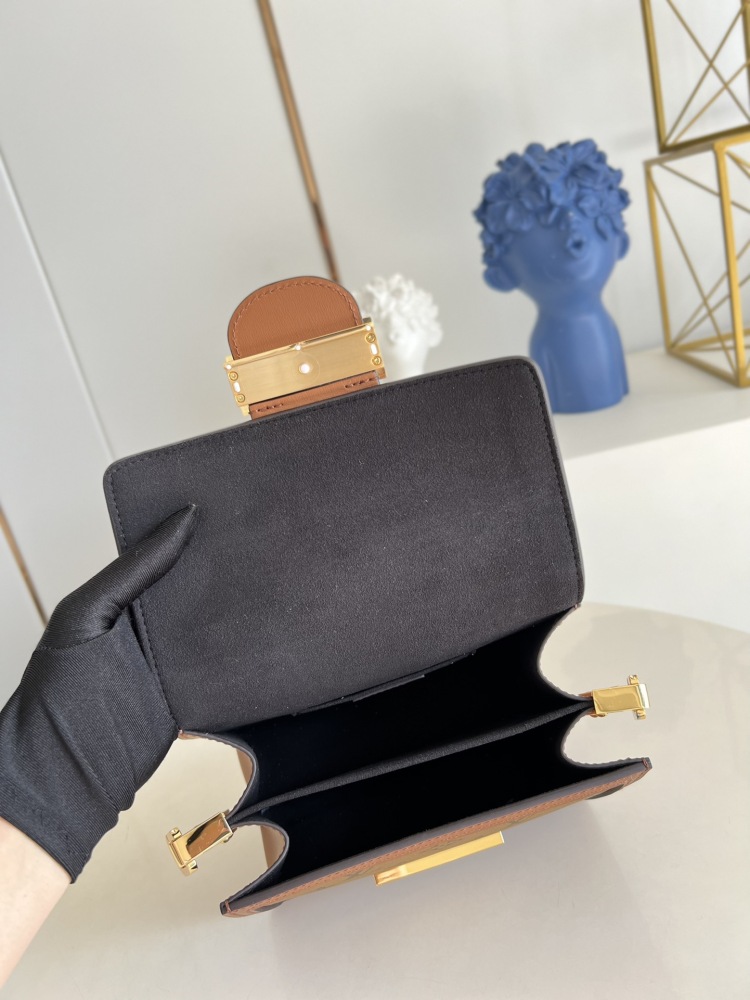 Louis Vuitton Dauphine mirror Boutique