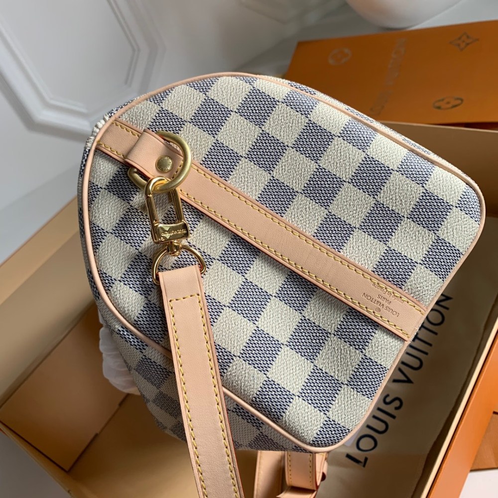 Louis Vuitton Speedy mirror Boutique