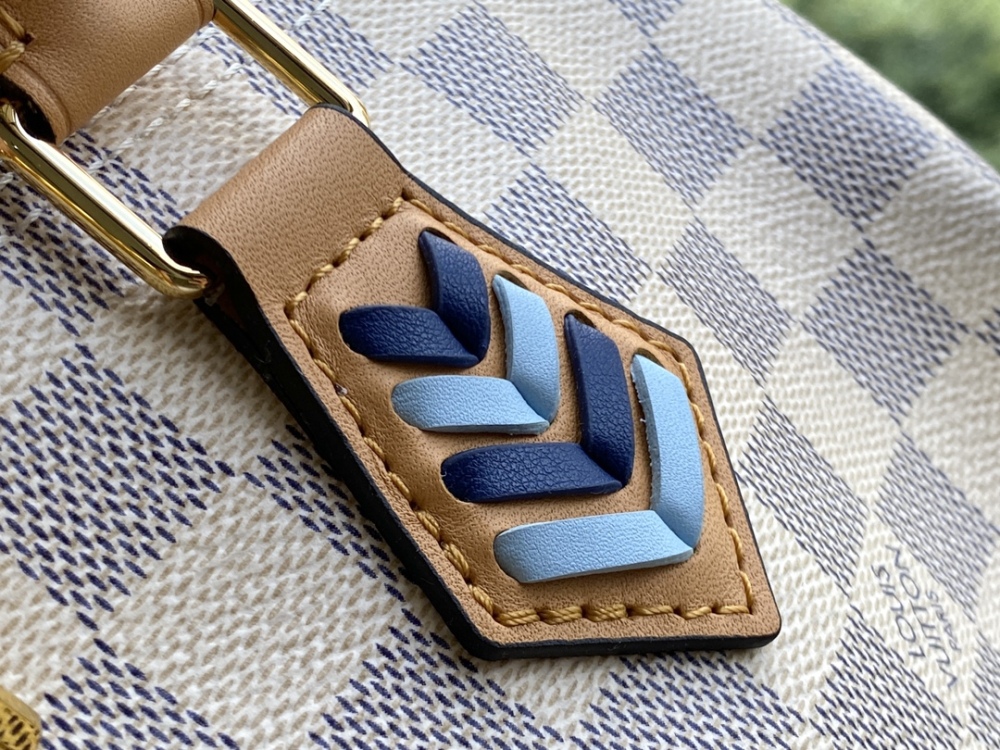 Louis Vuitton SPEEDY BANDOULIÈRE 30 mirror boutique