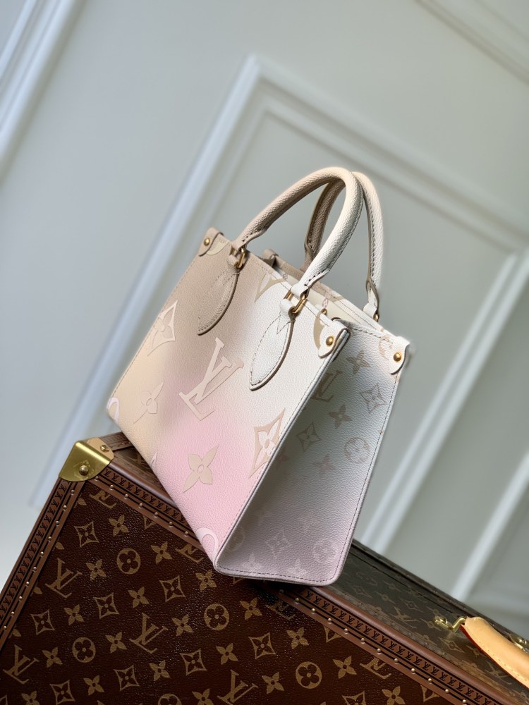 Louis Vuitton OnTheGo  Mirror boutique