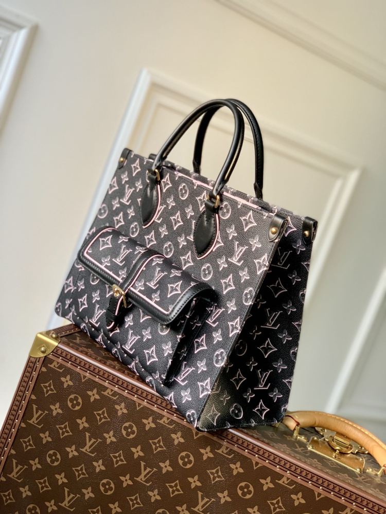 Louis Vuitton OnTheGo Mirror boutique