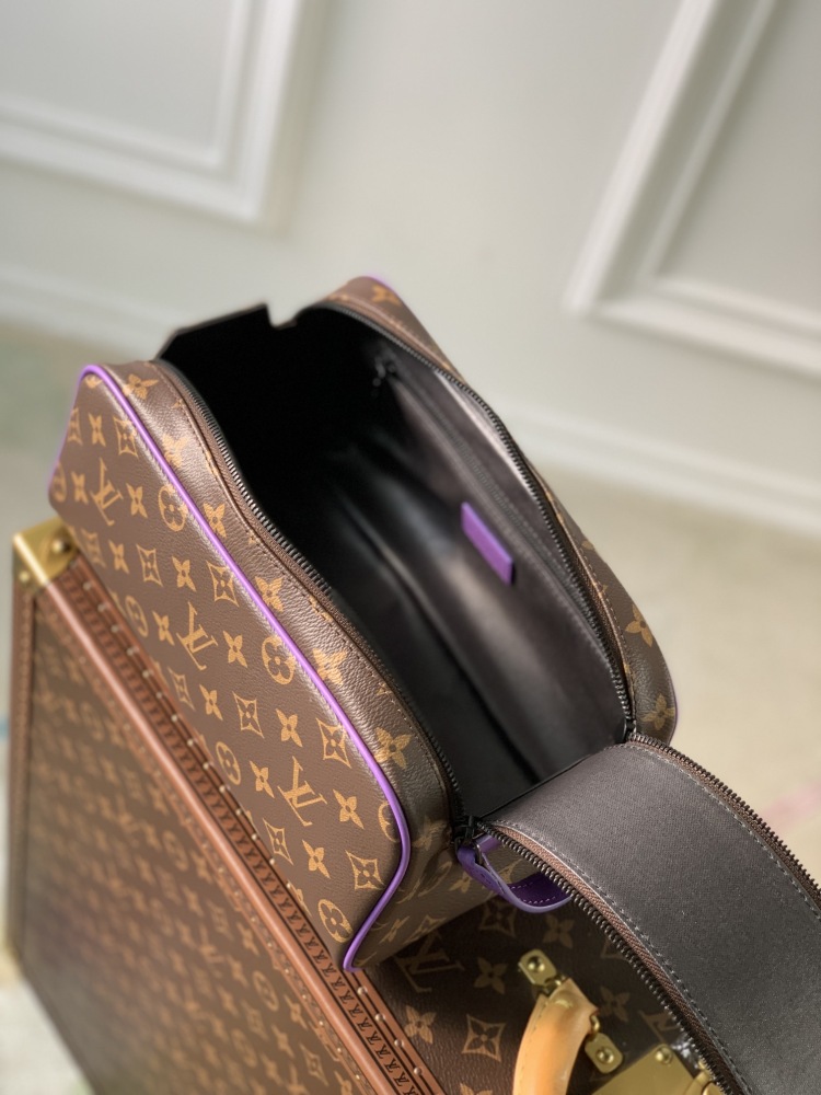 Louis Vuitton Dopp Kit  Mirror boutique