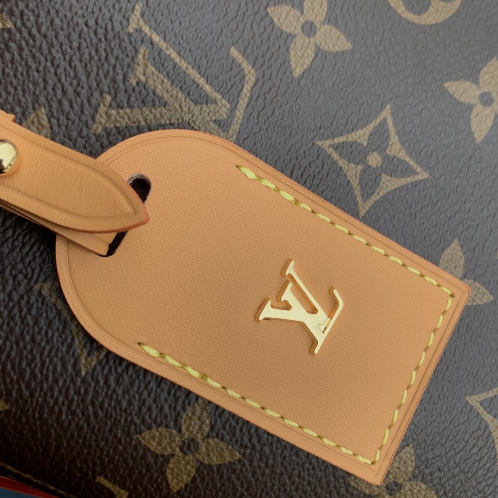 Louis Vuitton CarryAll   Mirror boutique