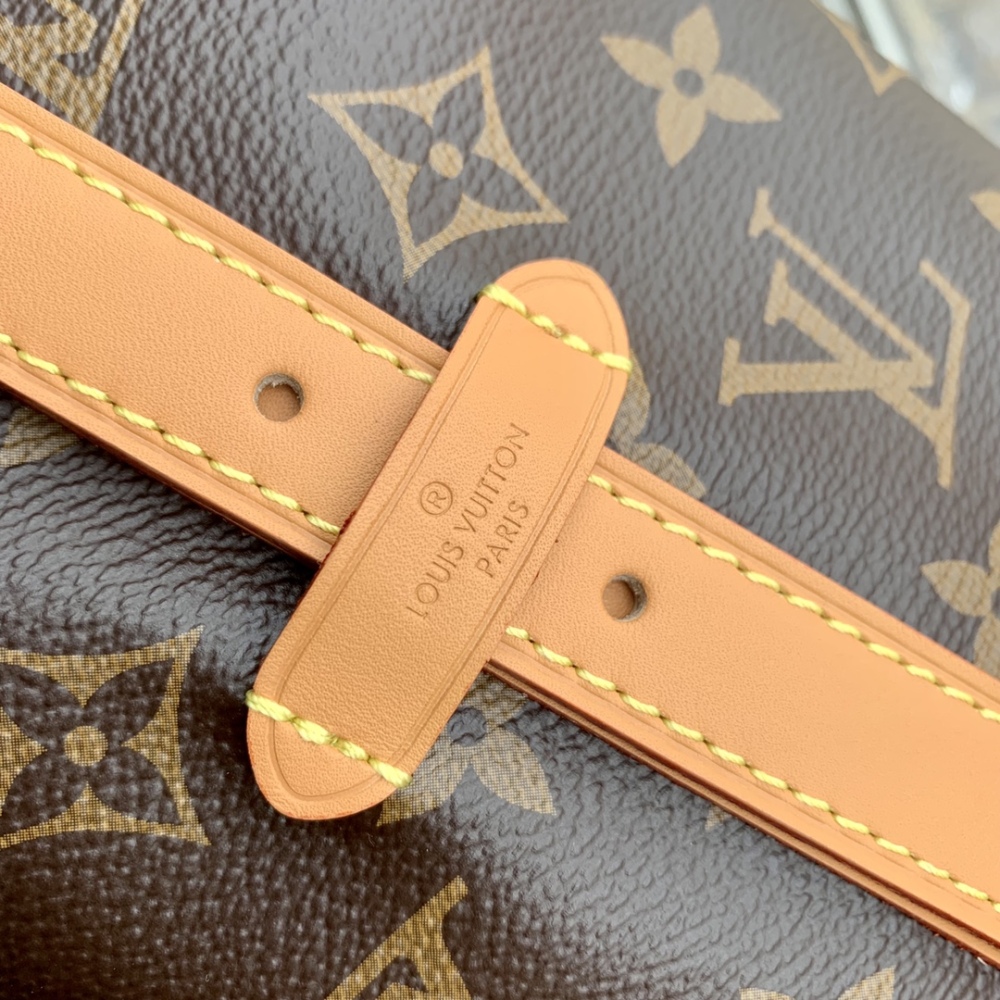 Louis Vuitton CarryAll   Mirror boutique