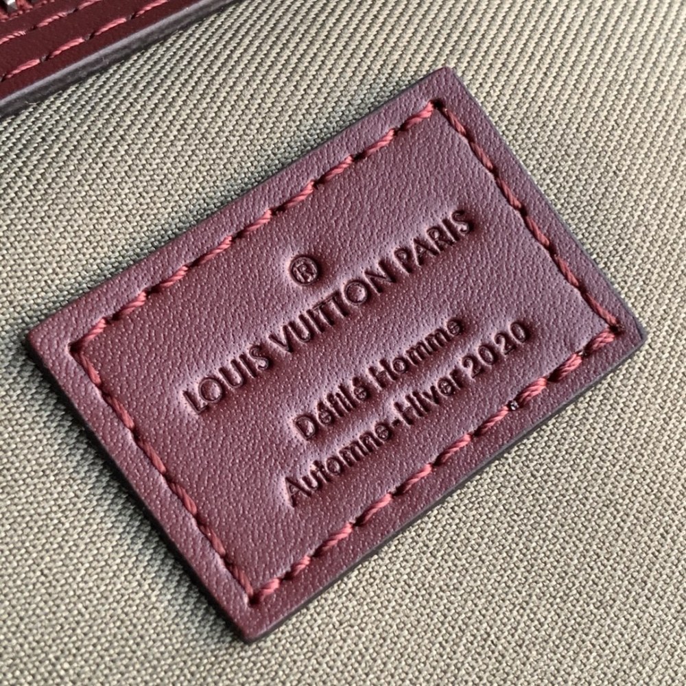 Louis Vuitton KEEPALL BANDOULIERE  Mirror boutique