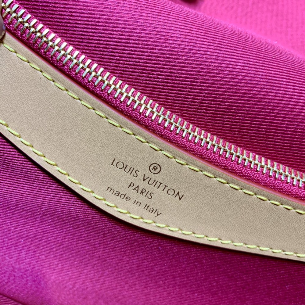Louis Vuitton Diane   Mirror boutique