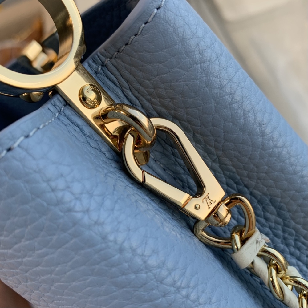 Louis Vuitton Capucines BB  Mirror boutique