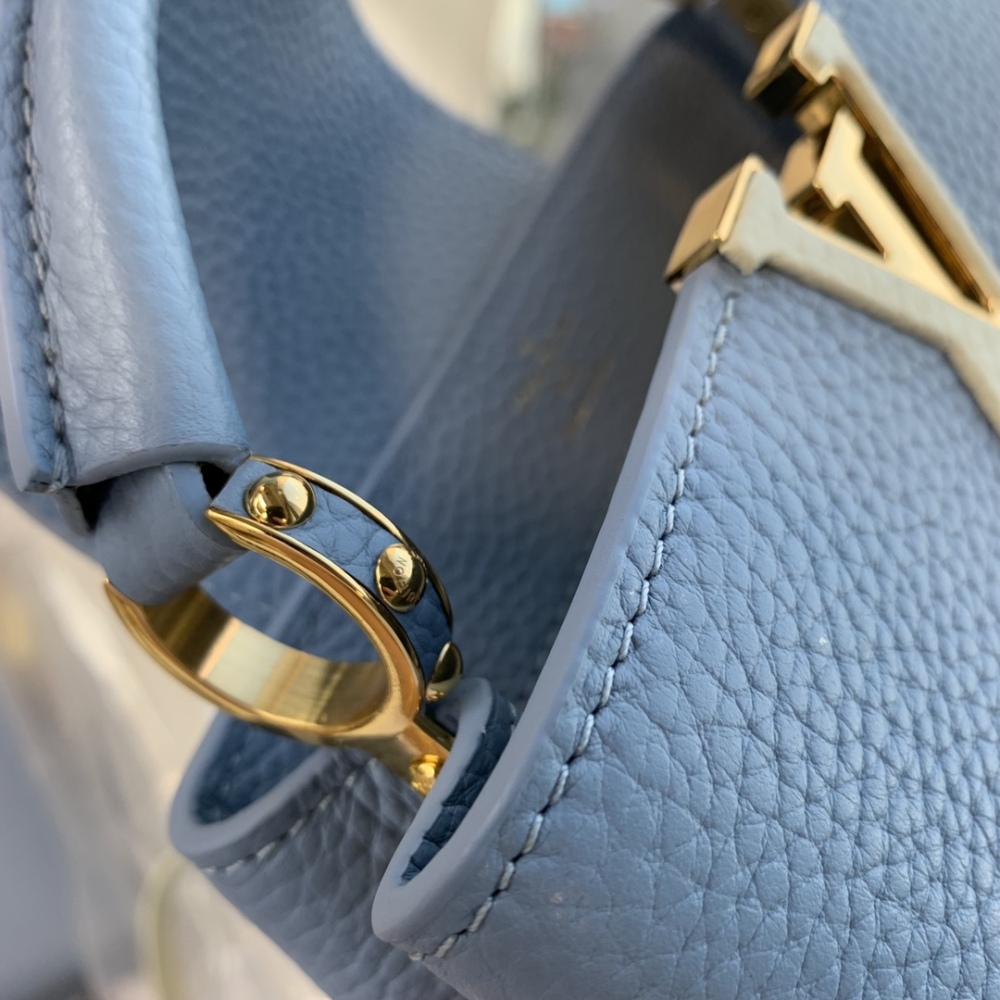 Louis Vuitton Capucines BB  Mirror boutique
