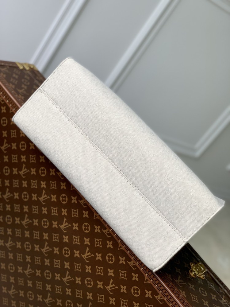 Louis Vuitton OnTheGo  Mirror boutique