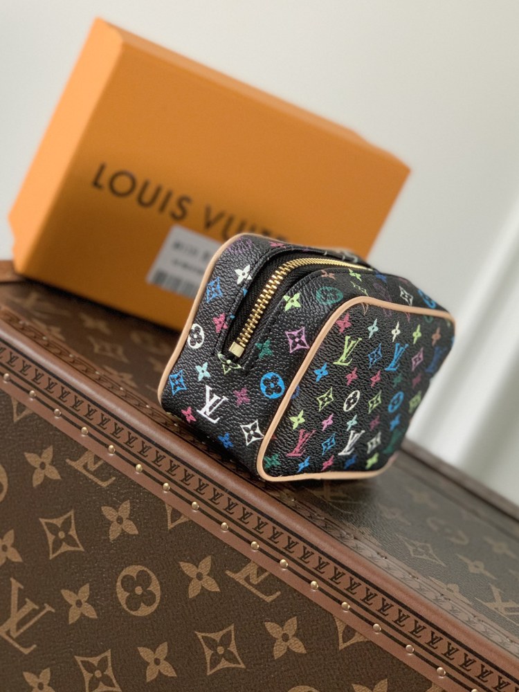 Louis Vuitton Spring in the City Mirror boutique