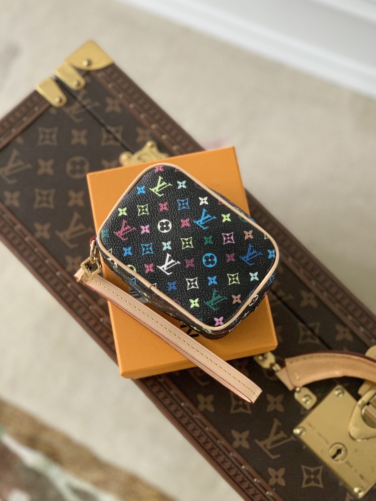 Louis Vuitton Spring in the City Mirror boutique