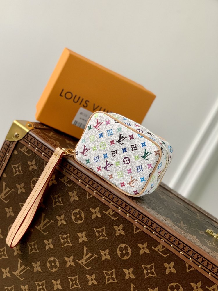 Louis Vuitton Spring in the City Mirror boutique