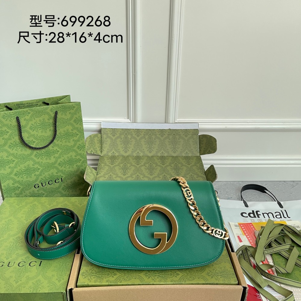 Gucci Blondie mirror boutique