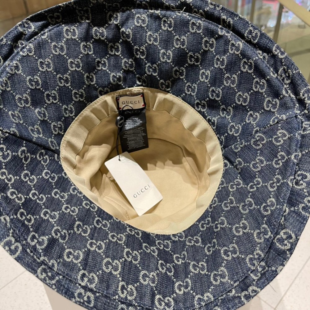 Gucci bucket hat