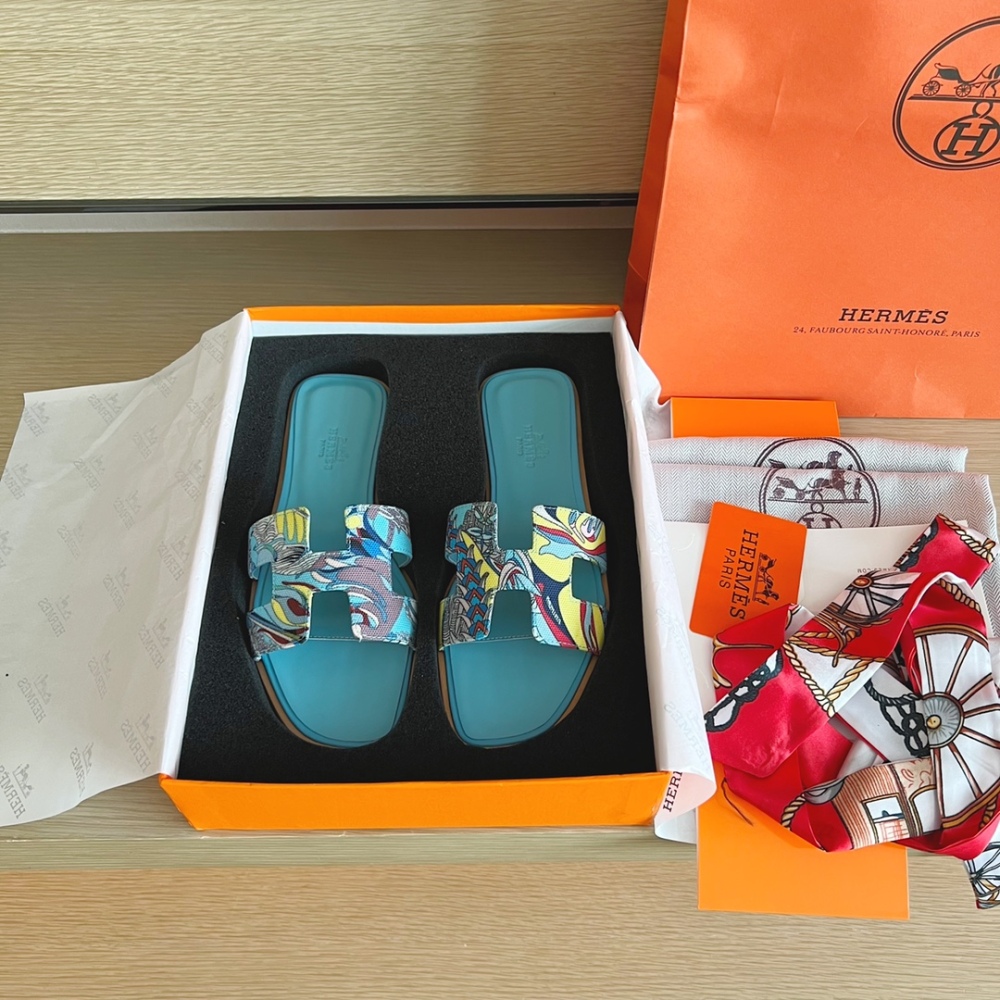 Hermes Slippers