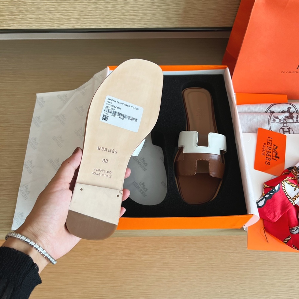 Hermes Slippers