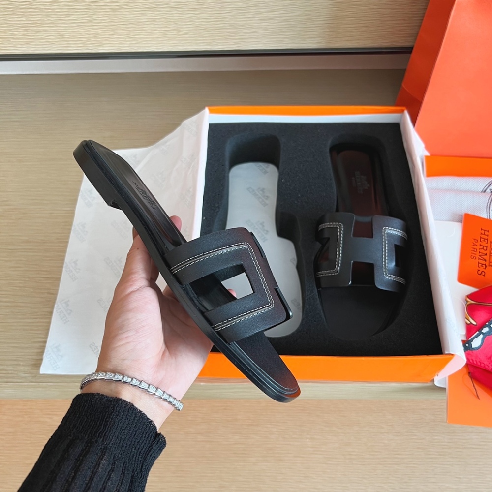 Hermes Slippers