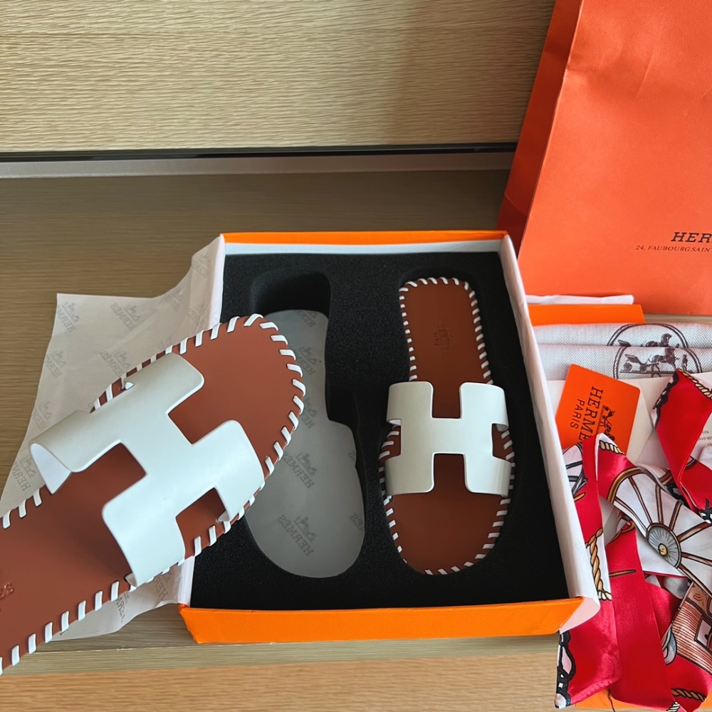 Hermes Slippers