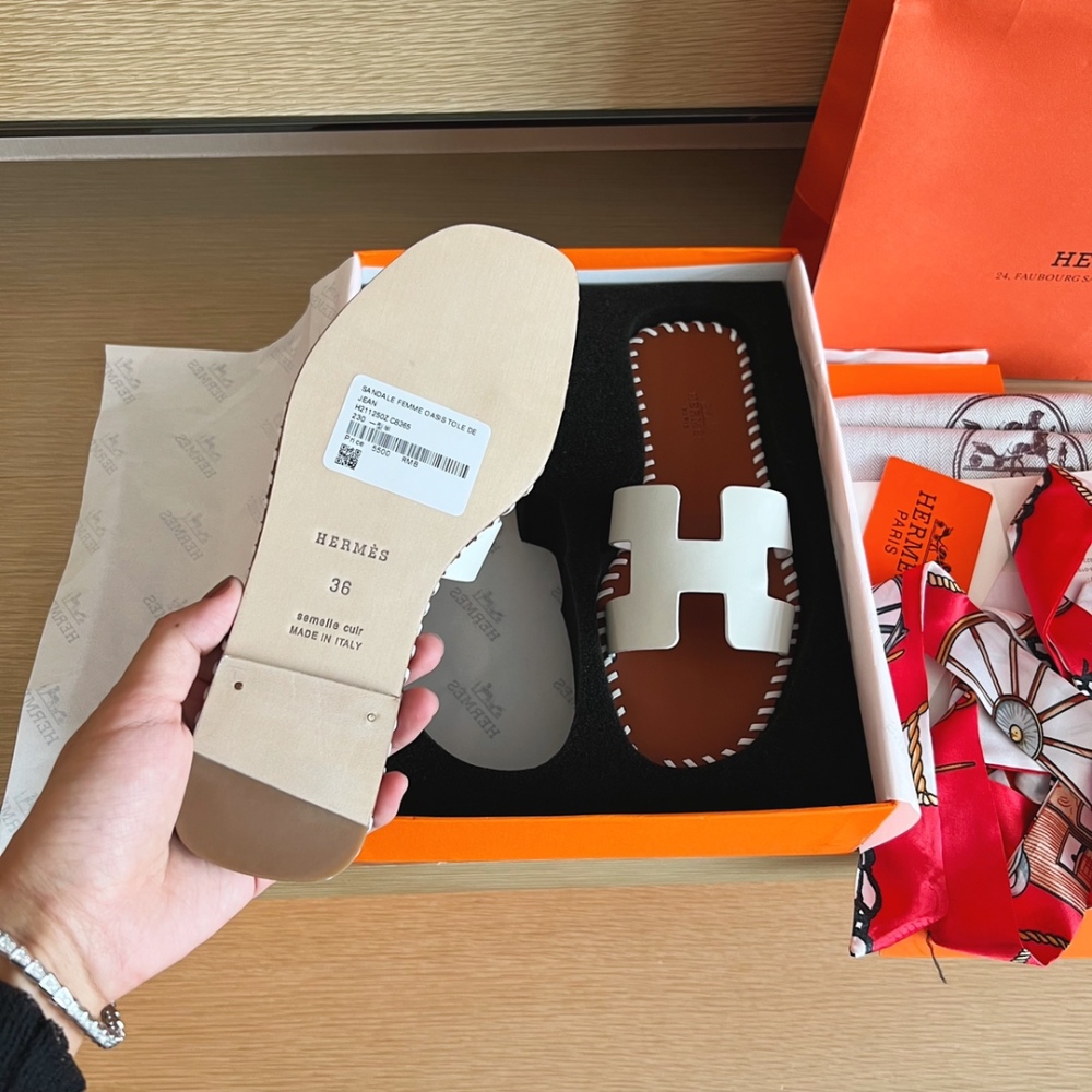 Hermes Slippers