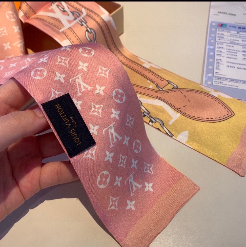 Louis Vuitton scarf