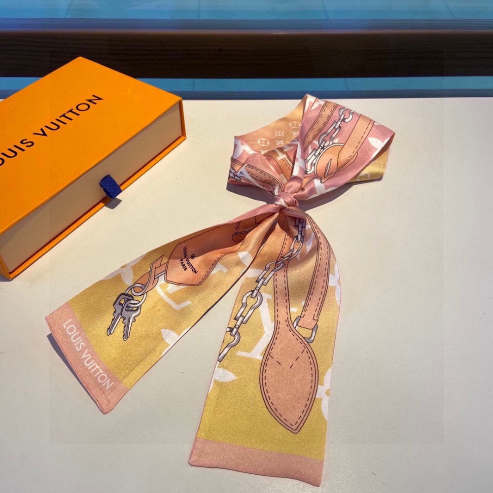 Louis Vuitton scarf