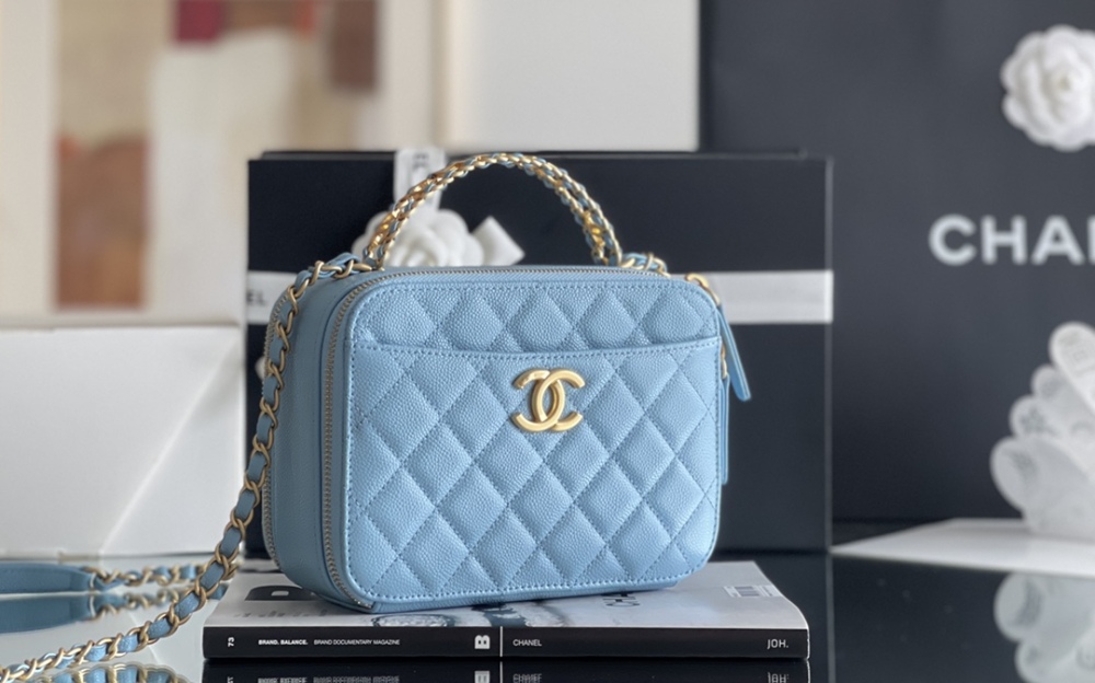 Chanel 22s 19cm   Mirror Boutique