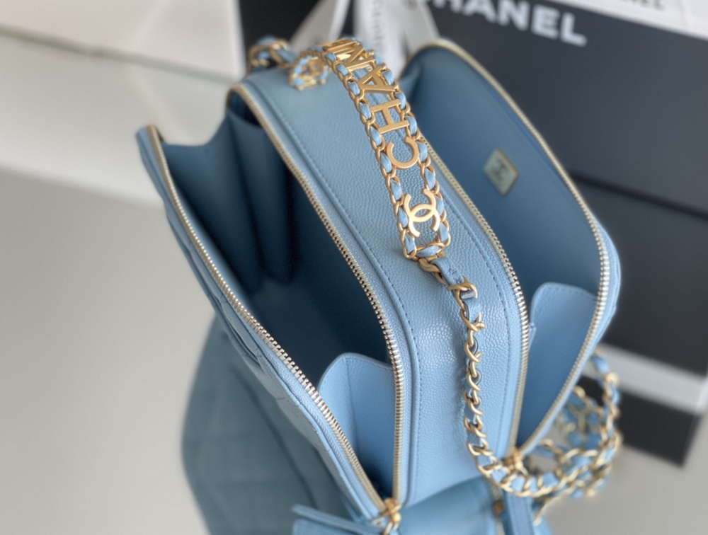 Chanel 22s 19cm   Mirror Boutique