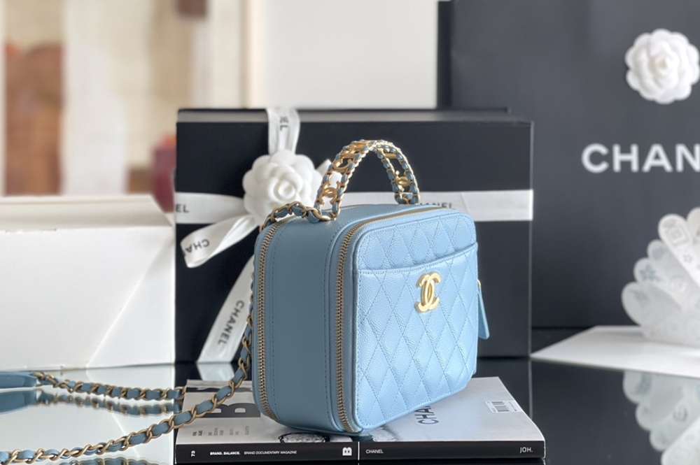 Chanel 22s 19cm   Mirror Boutique