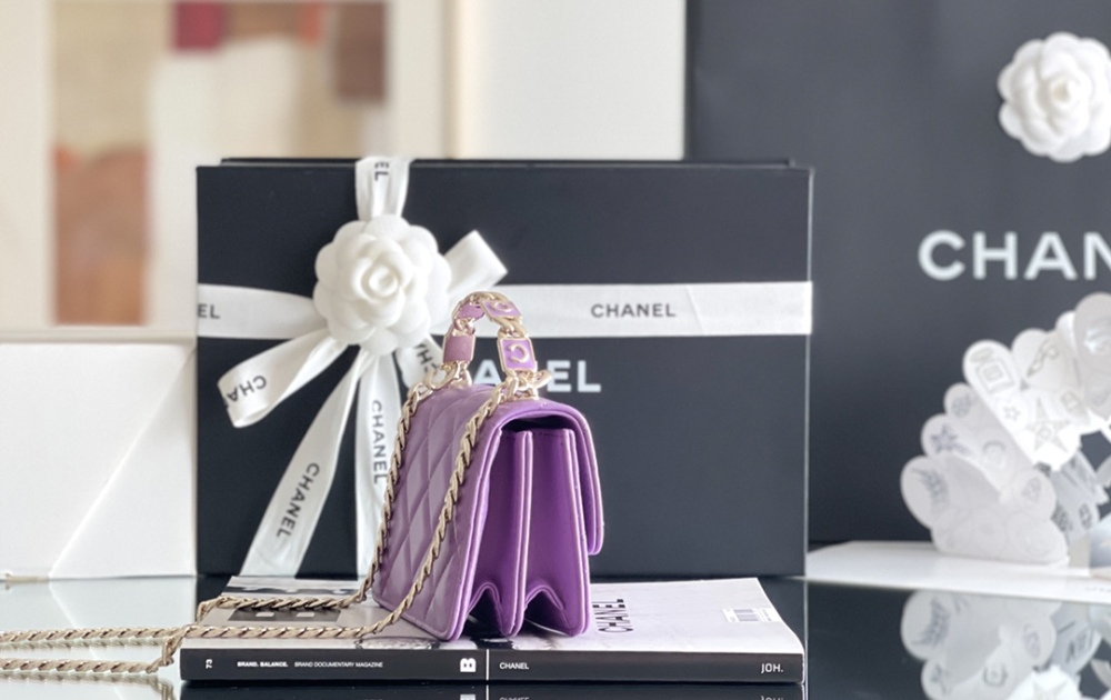 Chanel 22s mini wallet Mirror Boutique