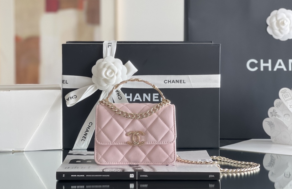 Chanel 22s mini wallet Mirror Boutique
