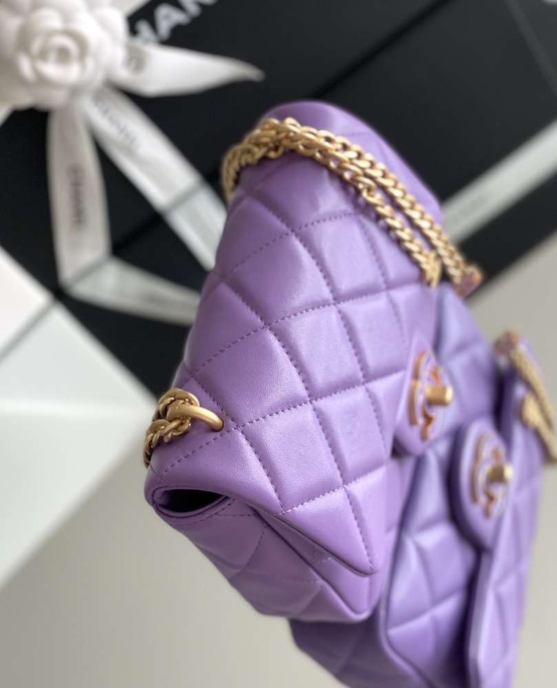 Chanel 22p  mini CF Mirror Boutique