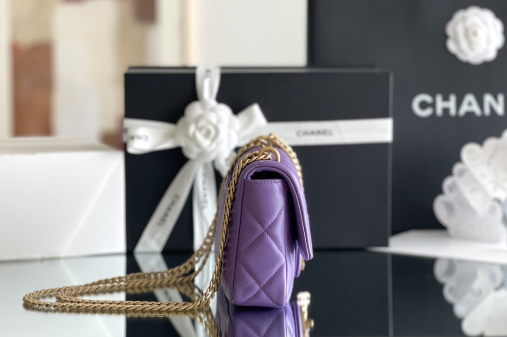 Chanel 22p  mini CF Mirror Boutique