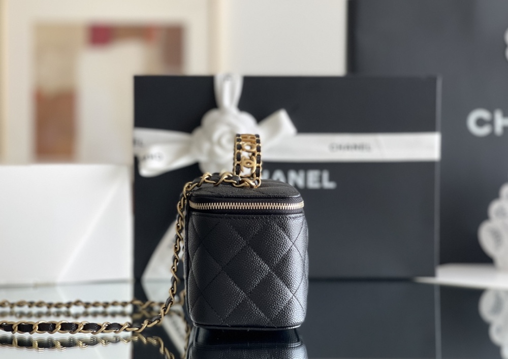 Chanel 22s Box Mirror Boutique