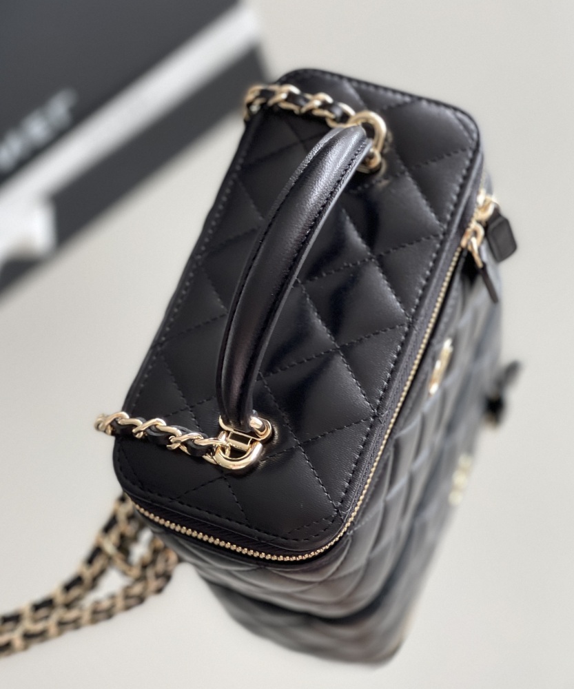 Chanel 22s Box Mirror Boutique