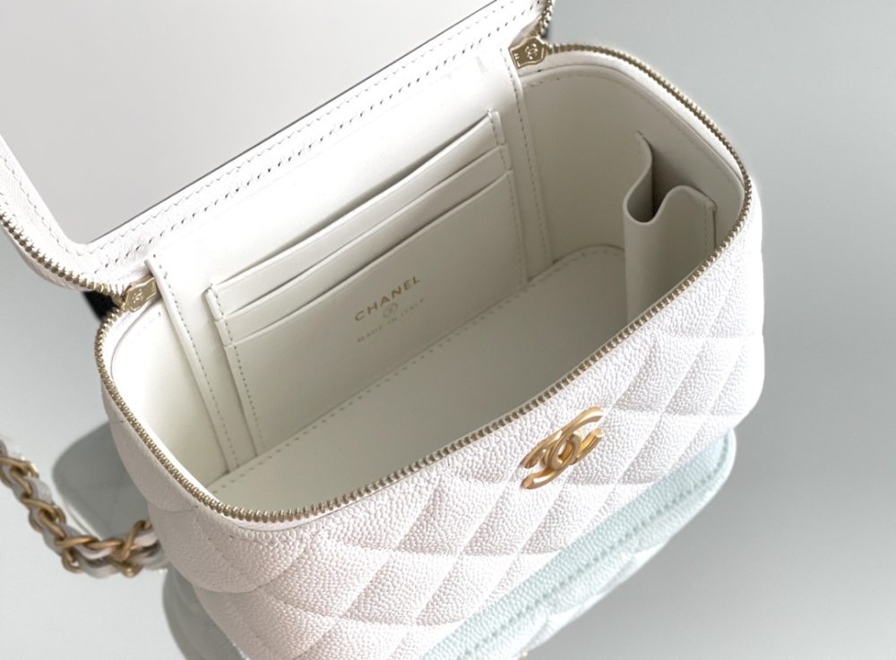 Chanel 22s Box Mirror Boutique