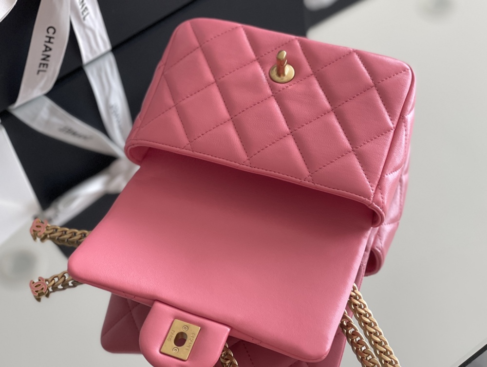 Chanel 22p  mini CF Mirror Boutique