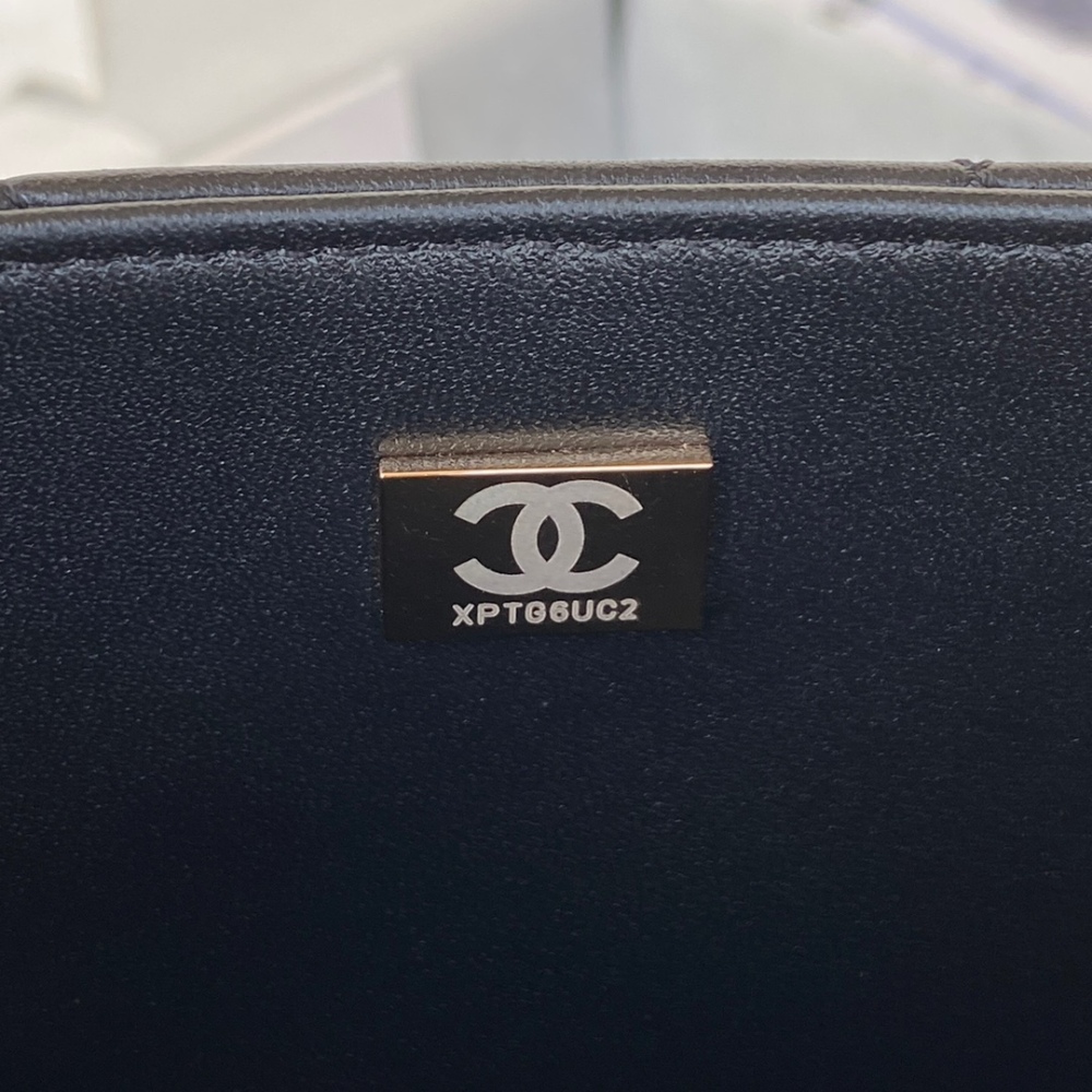 Chanel 22A AS3387 flap bag Mirror Boutique