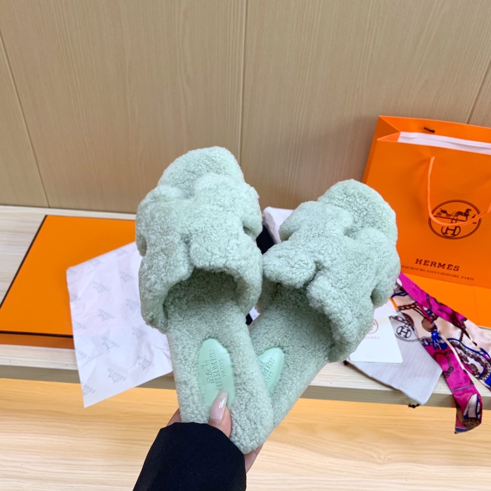 Hermes Slippers