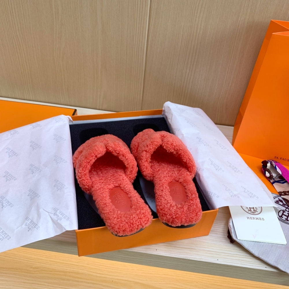 Hermes Slippers