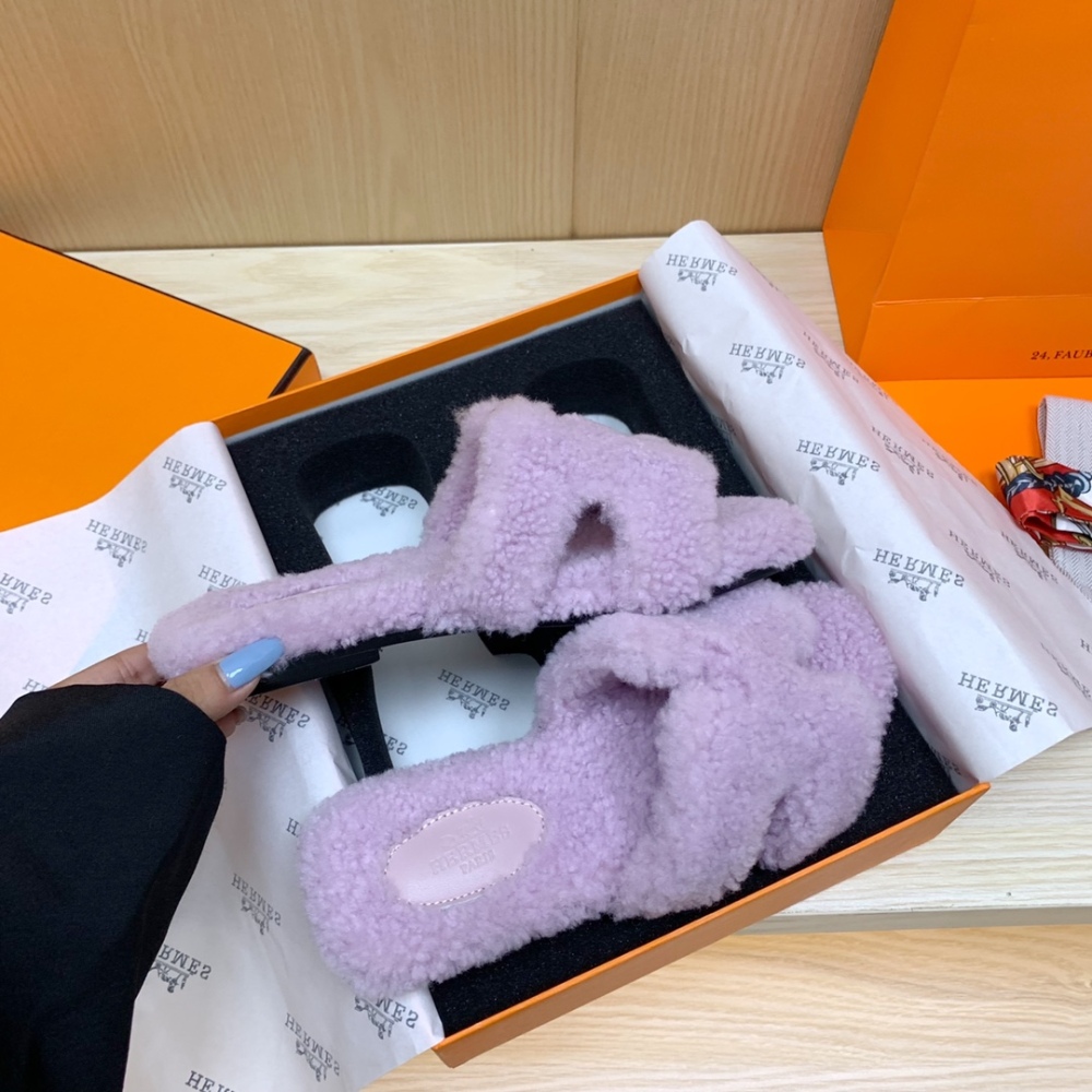 Hermes Slippers
