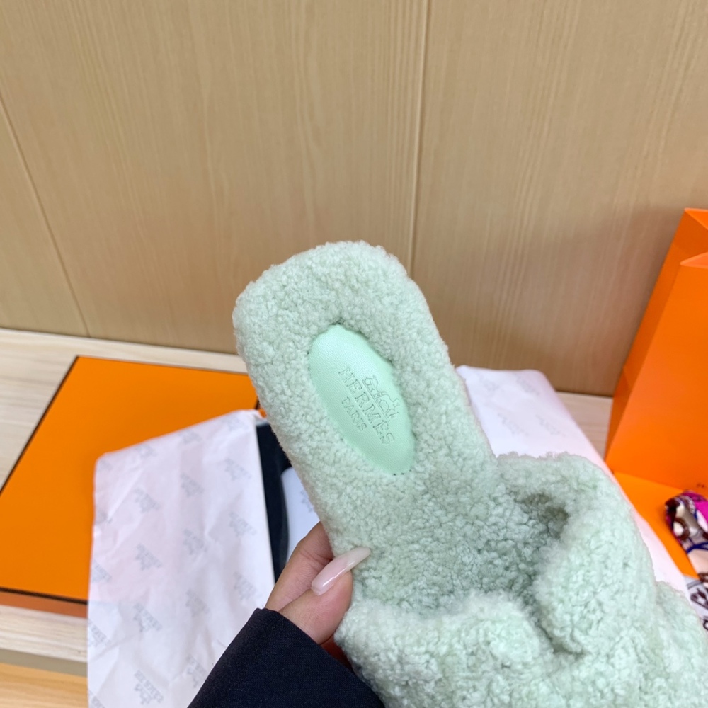 Hermes Slippers