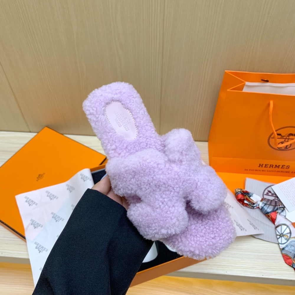 Hermes Slippers