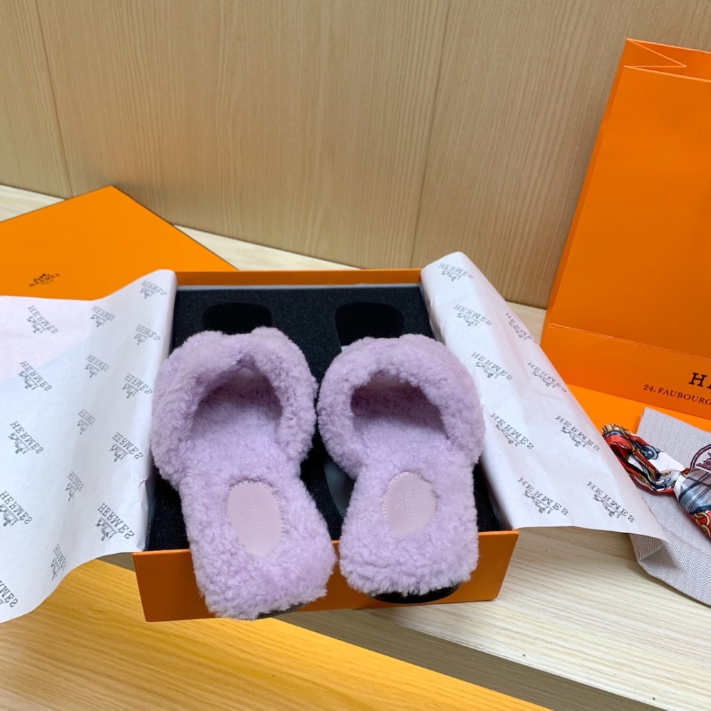 Hermes Slippers