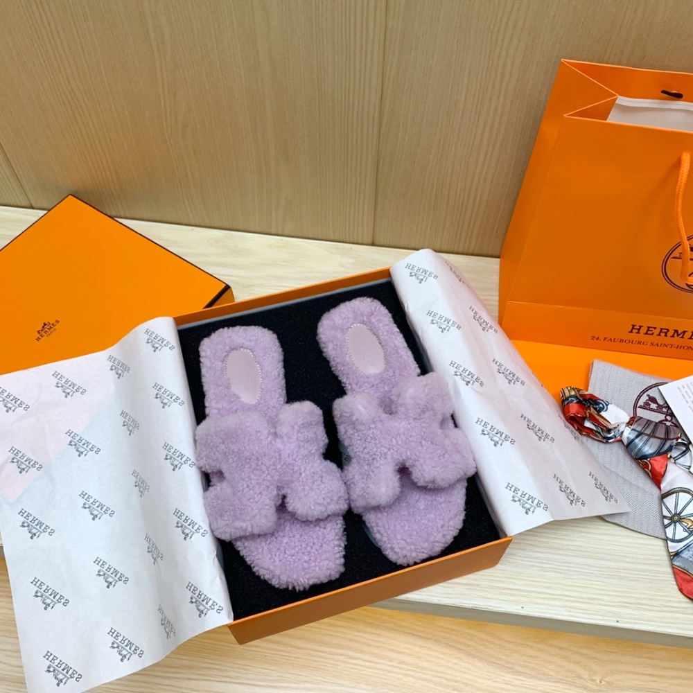 Hermes Slippers
