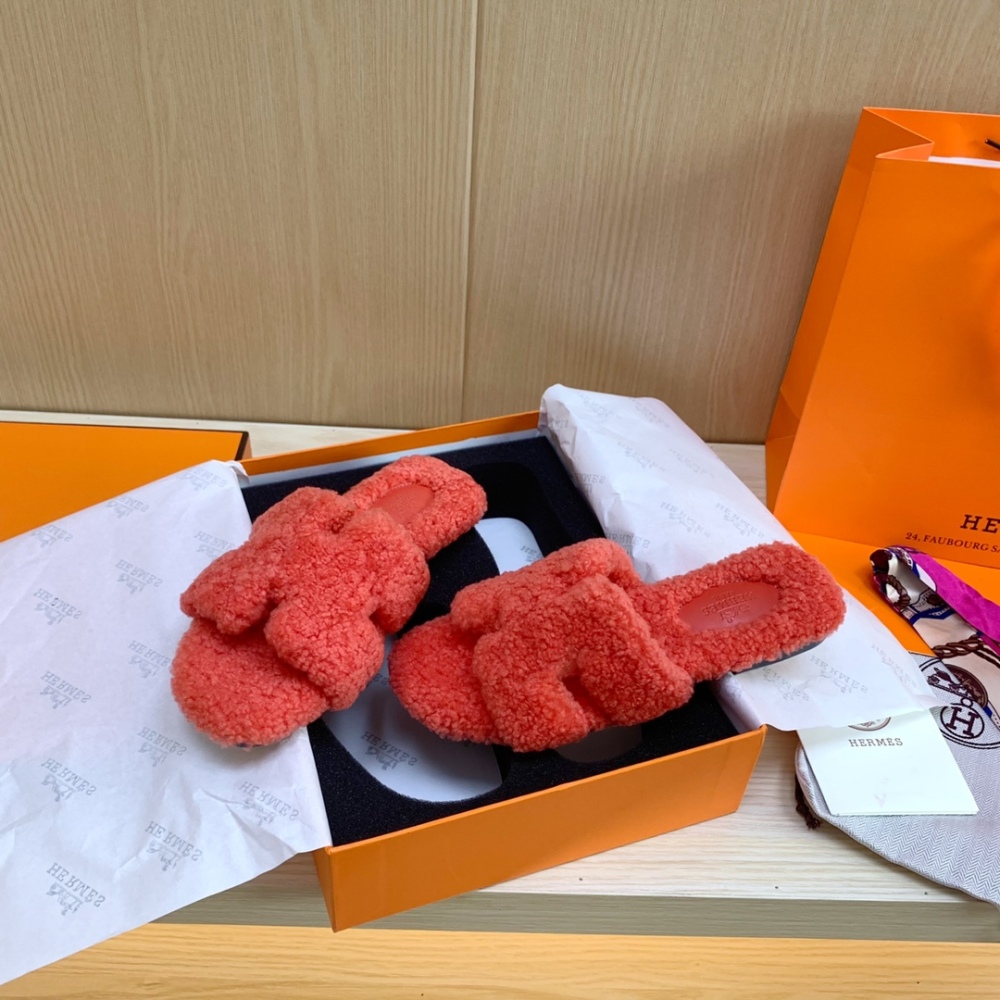 Hermes Slippers