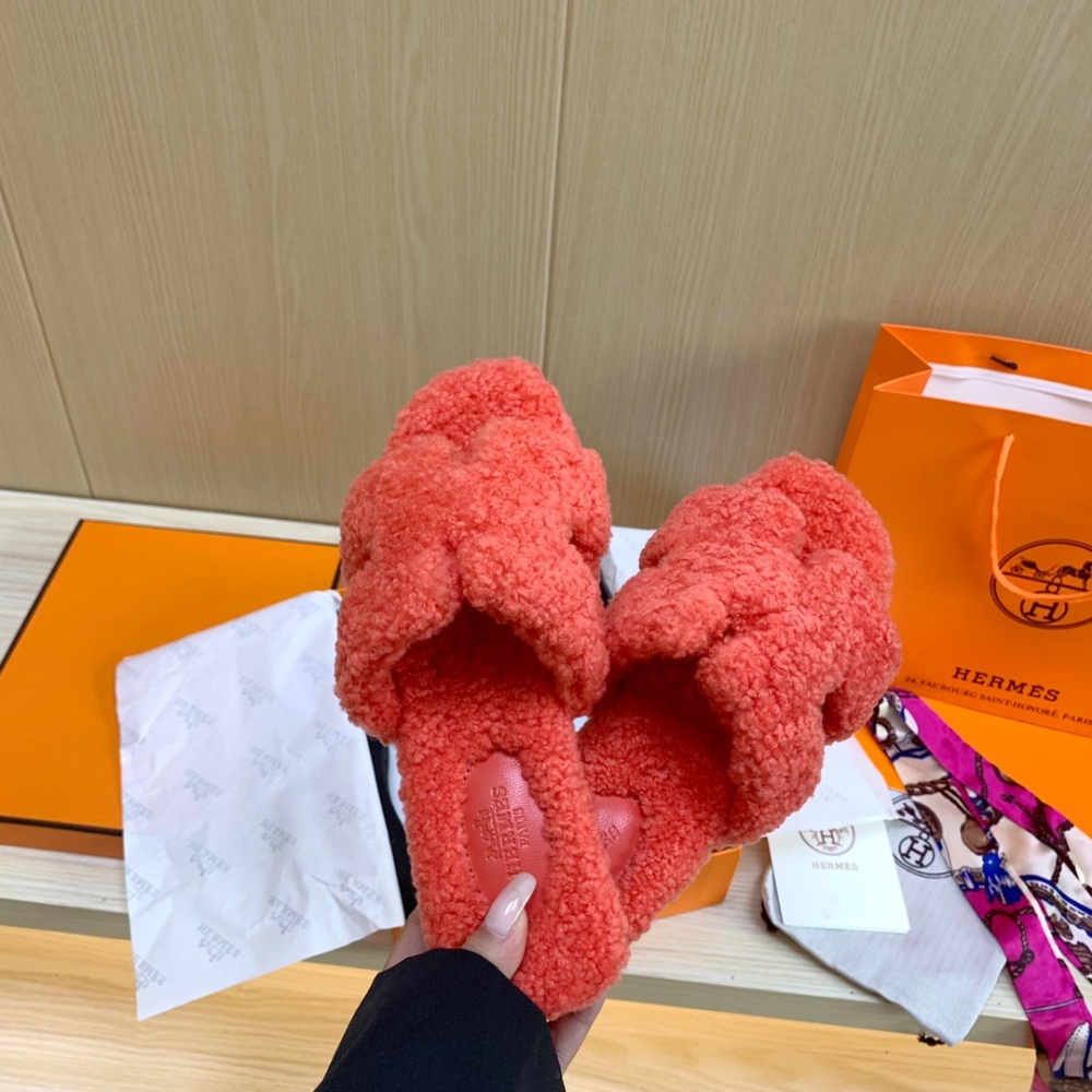 Hermes Slippers