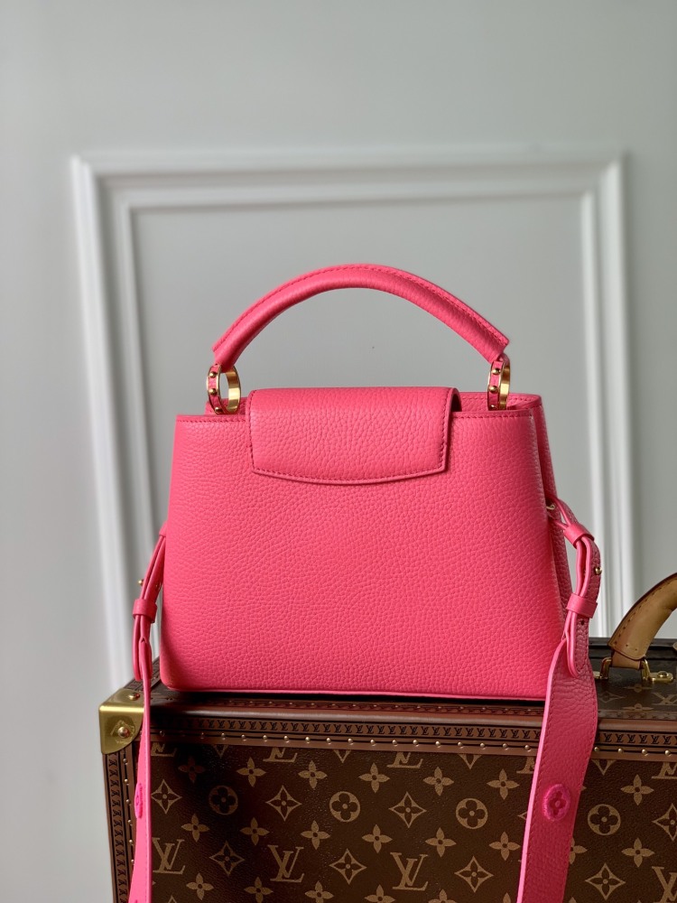 Louis Vuitton Capucines Mirror boutique
