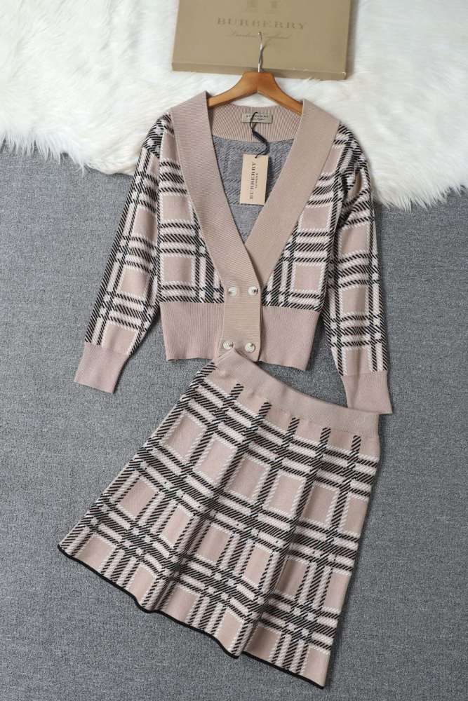 Burberry suit