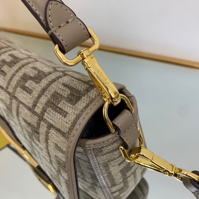 Fendi Baguette 26cm Mirror Boutique